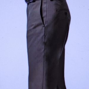 HAGGAR MEN'S CLASSIC FIT COMFORT FLAT FRONT DRESS PANTS